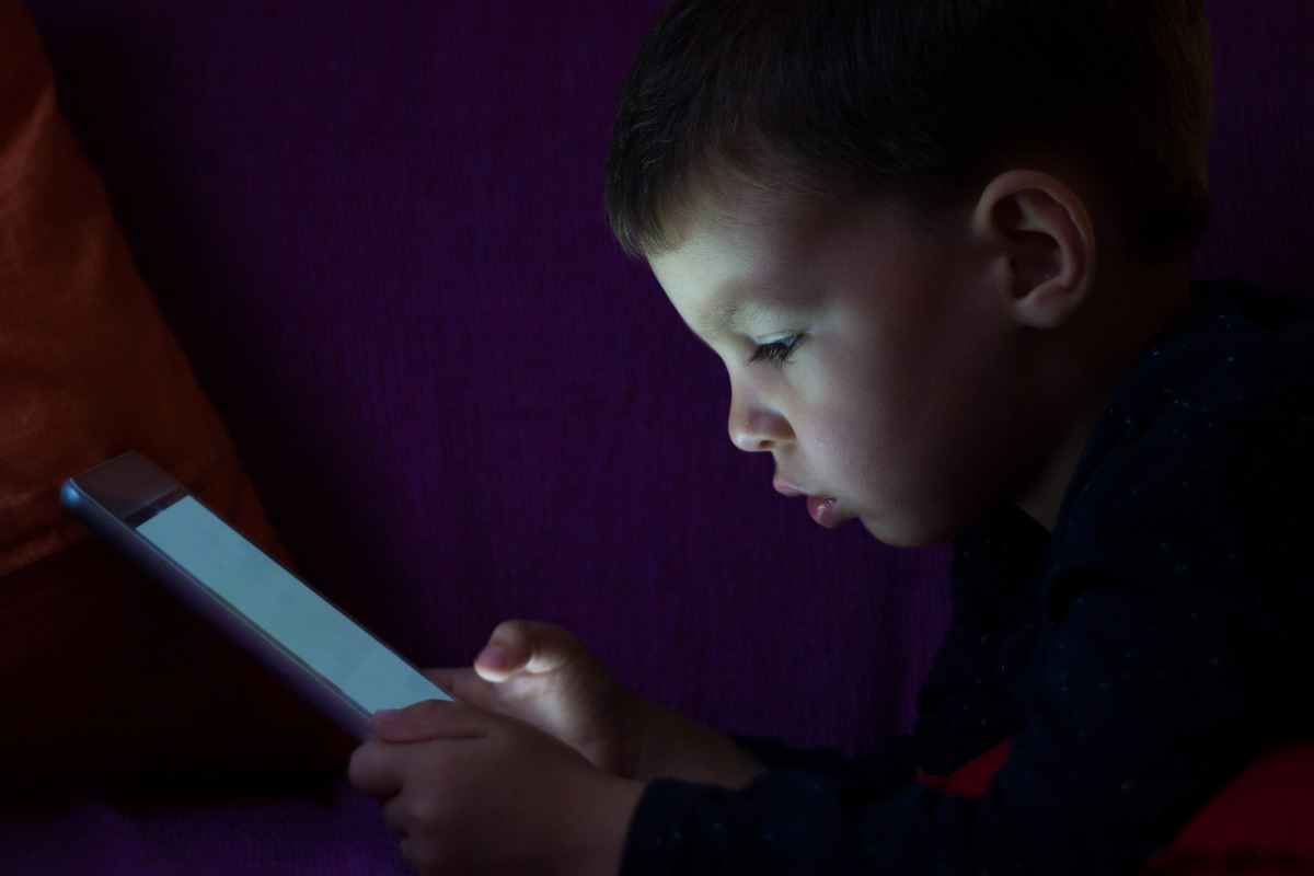 Cos'è un patto digitale tra famiglie